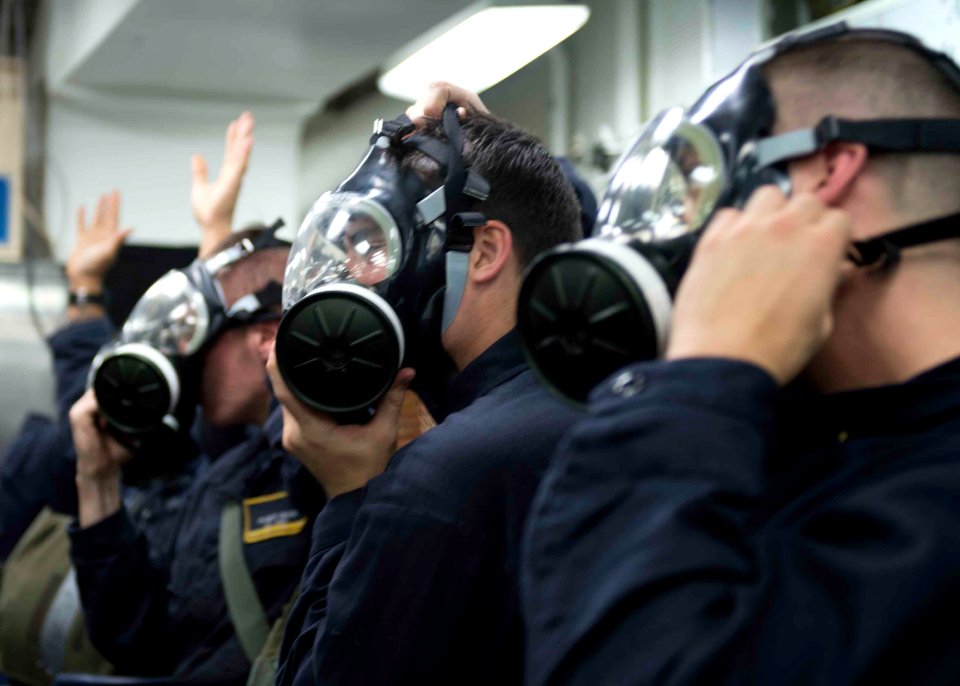 USS Dewey (DDG 105) 141017-N-KB426-131 (15428121369)