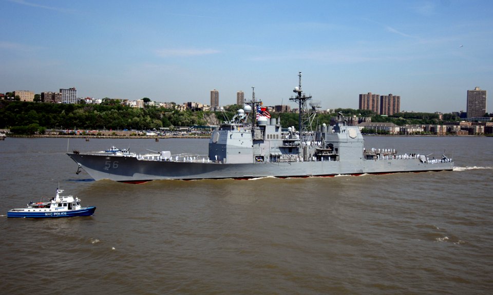 US Navy 070523-N-8923M-287 The guided-missile cruiser USS San Jacinto (CG 56) passes alongside the multi-purpose amphibious assault ship USS Wasp (LHD 1) during a parade of ships in the Hudson River