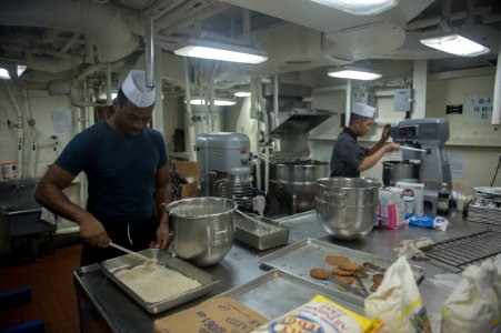 USS Denver galley activity 140302-N-IC565-029