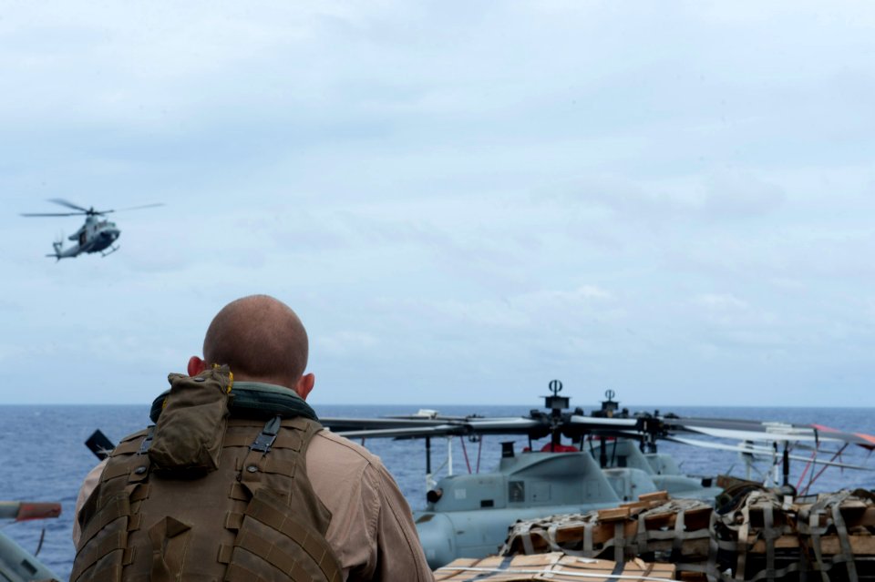USS Denver action 130917-N-KL846-053