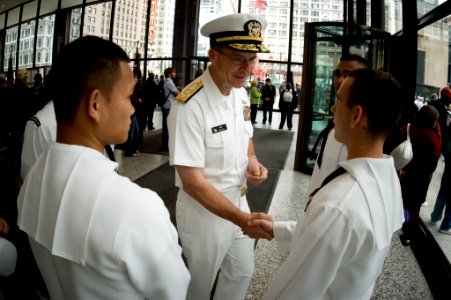 US Navy 070526-N-0696M-685 Chief of Naval Operations (CNO) Adm. Mike Mullen greets Sailors assigned to Naval Hospital Great Lakes, Ill., prior to a wreath laying ceremony in Daley Plaza, Chicago