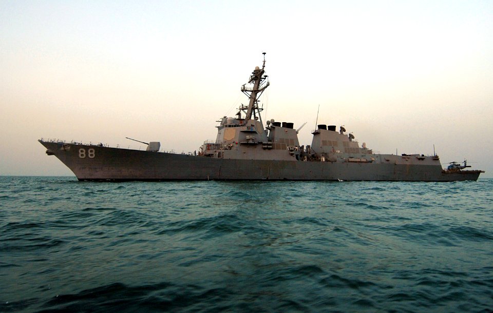 US Navy 070604-N-0684R-161 Guided-missile destroyer USS Preble (DDG 88) transits the Persian Gulf while conducting interaction patrols (IPATS)