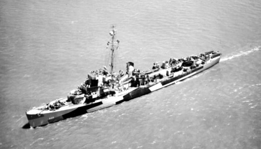 USS Damon M. Cummings (DE-643) in San Francisco Bay, California (USA), circa in July 1944 (BS 68867)