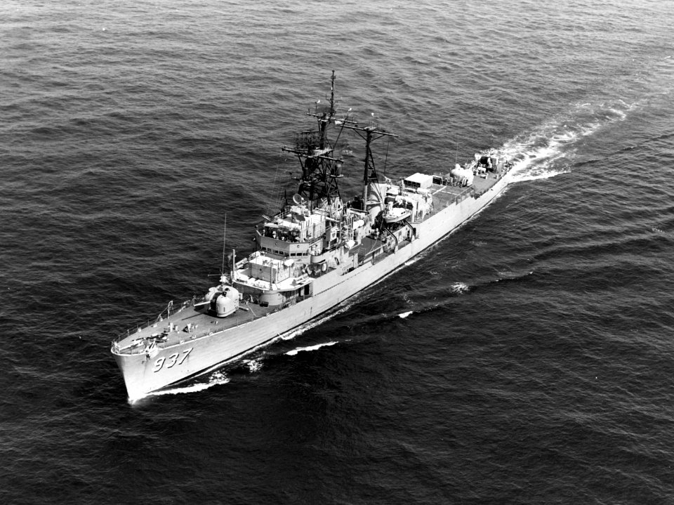 USS Davis (DD-937) in the Indian Ocean 1979