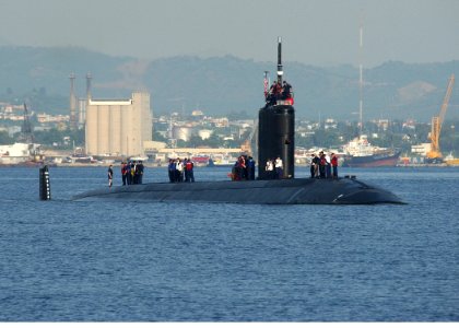 US Navy 070609-N-0780F-001 Los Angeles-class submarine USS Scranton (SSN 756) arrives for a routine port visit photo