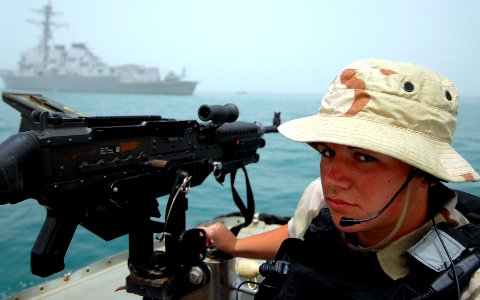 US Navy 070603-N-0684R-034 Visit, board, search and seizure (VBSS) team member Sonar Technician (Surface) 2nd Class Kim Ditzel, attached to the guided-missile destroyer USS Preble (DDG-88)