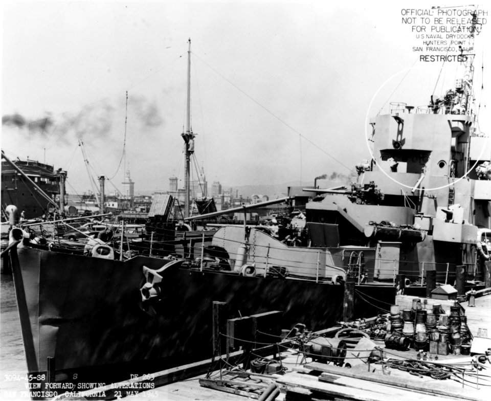 USS Deede (DE-263) at the San Francisco Naval Shipyard on 21 May 1945 (NH 91593)