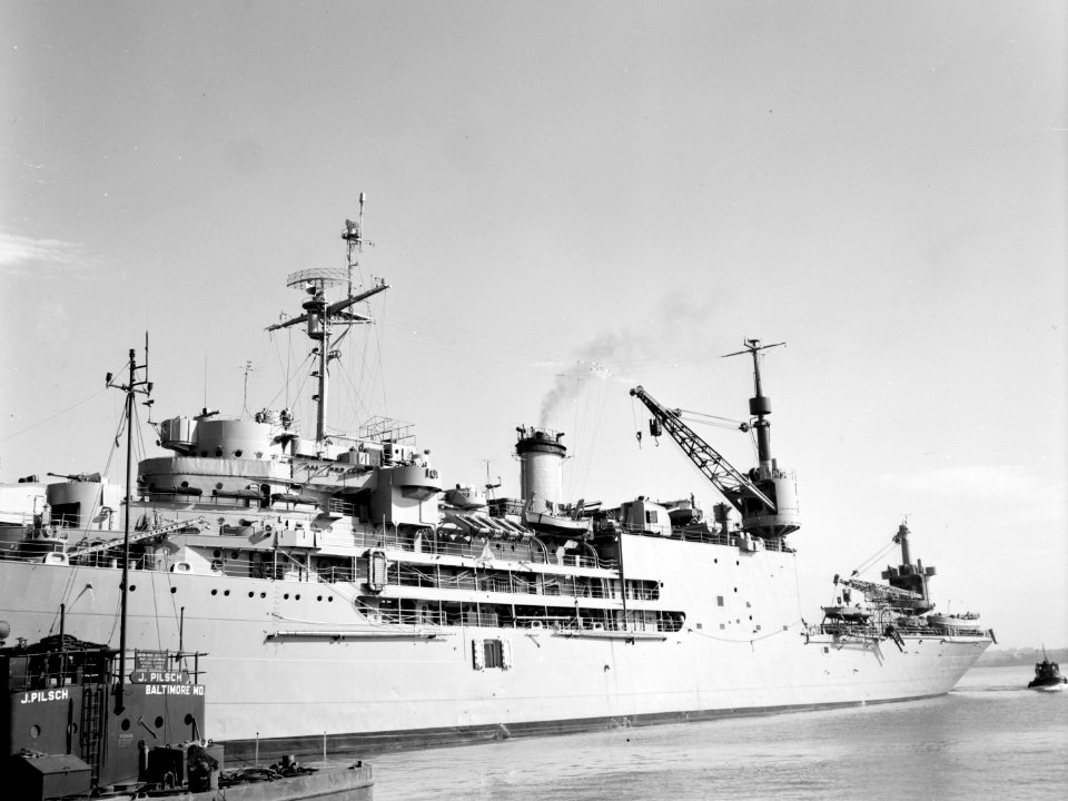 USS Currituck (AV-7) in the 1950s (7577304)