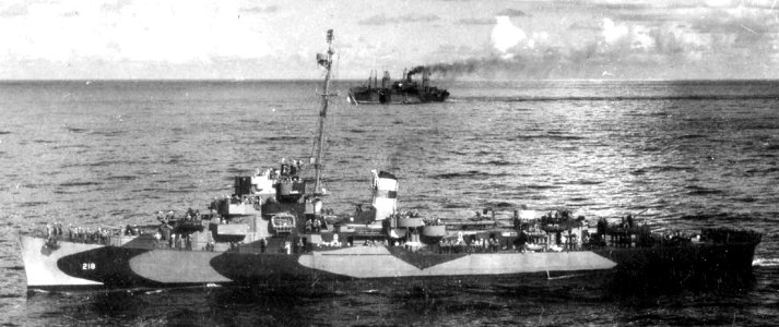 USS Darby (DE-218) underway at sea in late 1944 (80-G-335073)