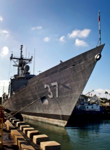 USS Crommelin 121024-N-WF272-058