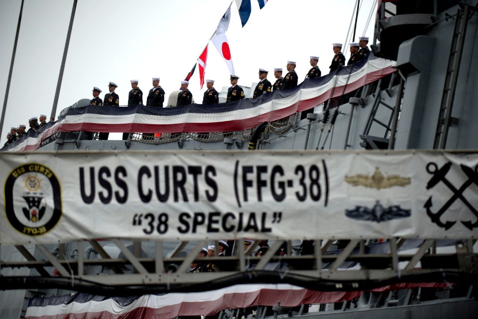 USS Curts is decommissioned in San Diego. (8427153736)