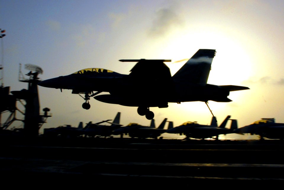 US Navy 070615-N-2659P-037 An F-A-18F Super Hornet lands on Nimitz-class aircraft carrier USS John C. Stennis (CVN 74)