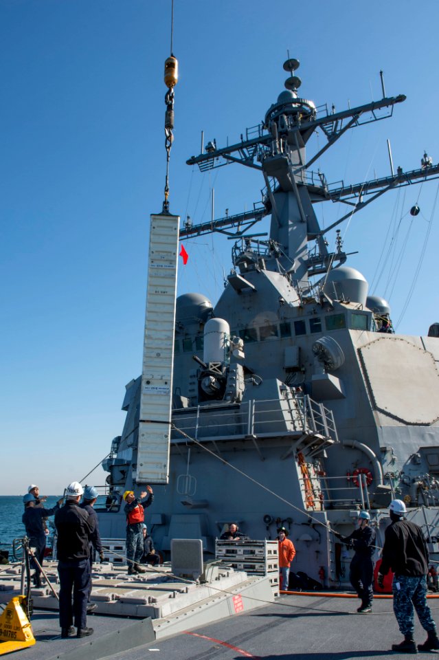 USS Curtis Wilbur 150313-N-BB269-002