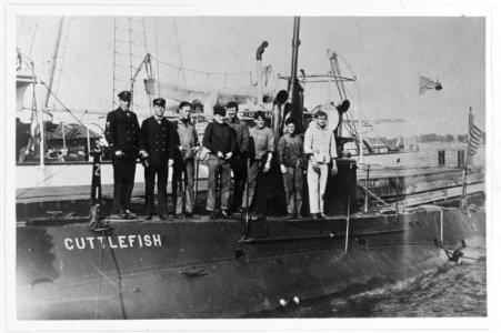 USS Cuttlefish (Submarine No. 11) - NH 36