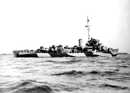 USS Currier (DE-700) off the Boston Naval Shipyard on 26 March 1944
