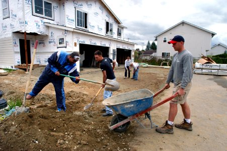 US Navy 070616-N-3390M-001 Sailors assigned to guided-missile destroyer USS Shoup (DDG 86) volunteer to help the less fortunate during a Housing Hope construction project
