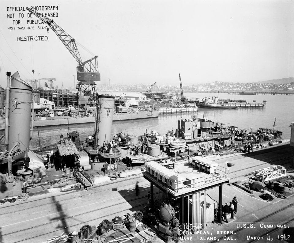 USS Cummings (DD-365) at the Mare Island Naval Shipyard on 4 March 1942 (19-N-28671)