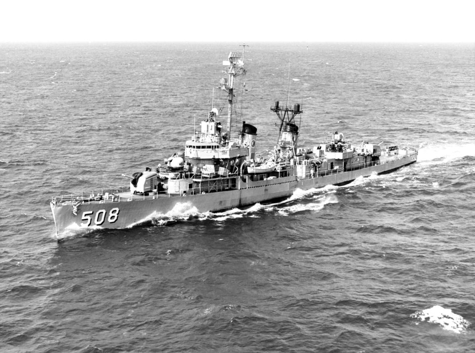 USS Cony (DD-508) underway in the Atlantic Ocean on 12 March 1968 (NH 104498)