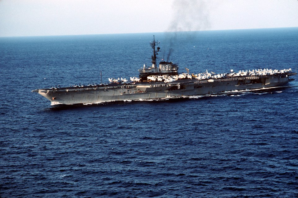 USS Coral Sea (CV-43) underway in the Mediterranean Sea on 29 January 1986 (6409532)
