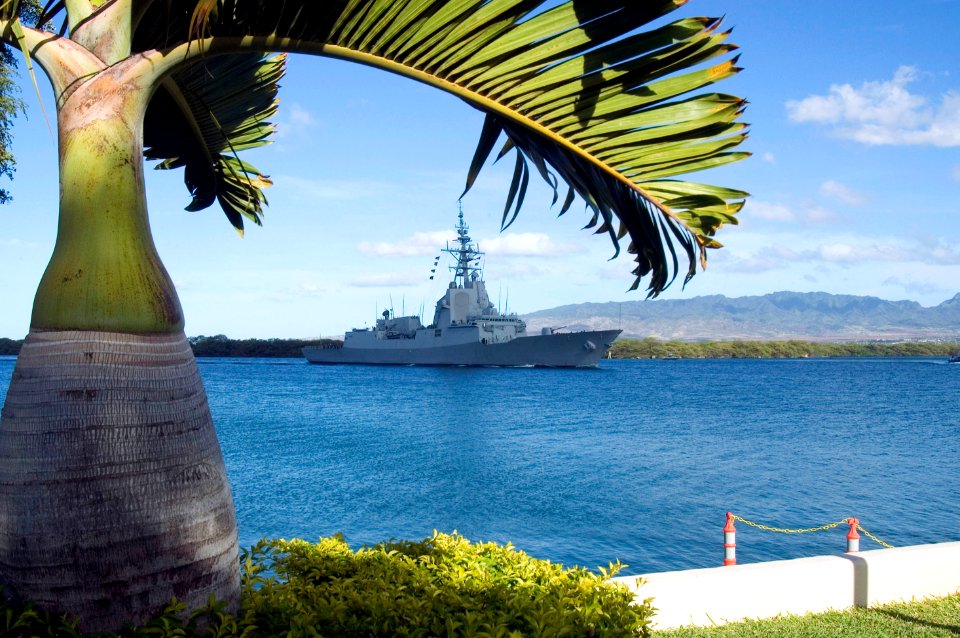 US Navy 070623-N-6674H-006 Spanish frigate SPS Mendez Nunez (F-104) passes Hospital Point as she pulls into Pearl Harbor for a port visit