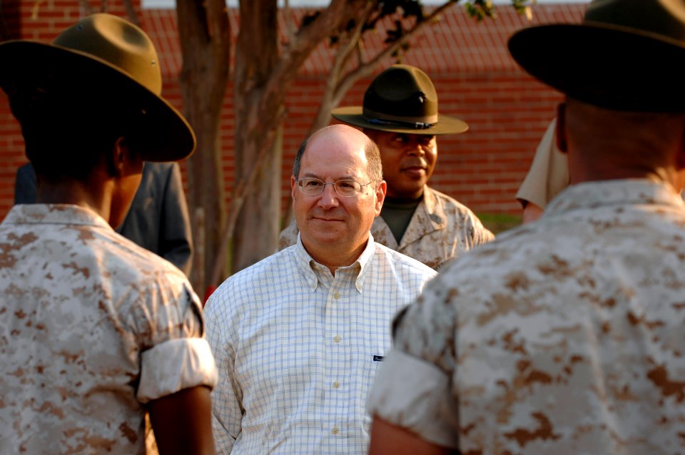 US Navy 070625-N-3642E-114 Secretary of the Navy (SECNAV) The Honorable Dr. Donald C. Winter tours Marine Corps Recruit Depot, Parris Island