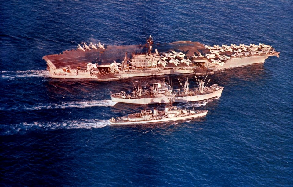 USS Constellation (CVA-64) USS Blue (DD-744) unrep 1964-65
