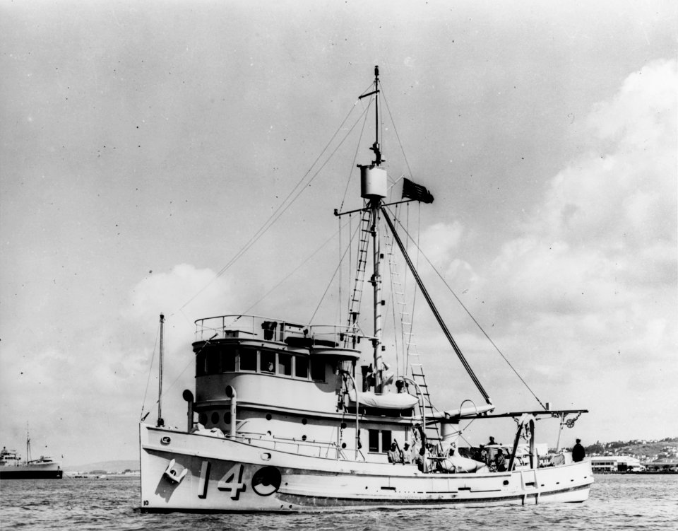 USS Condor (AMc-14) - 19-N-24615