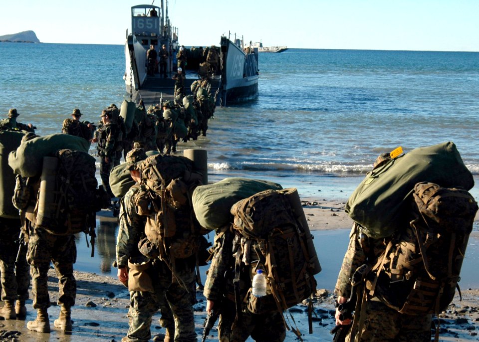 US Navy 070628-N-6710M-061 Marines assigned to the 31st Marine Expeditionary Unit (MEU) board a Landing Craft Utility (LCU) at the conclusion to the field training phase of Talisman Saber 2007 (TS07)