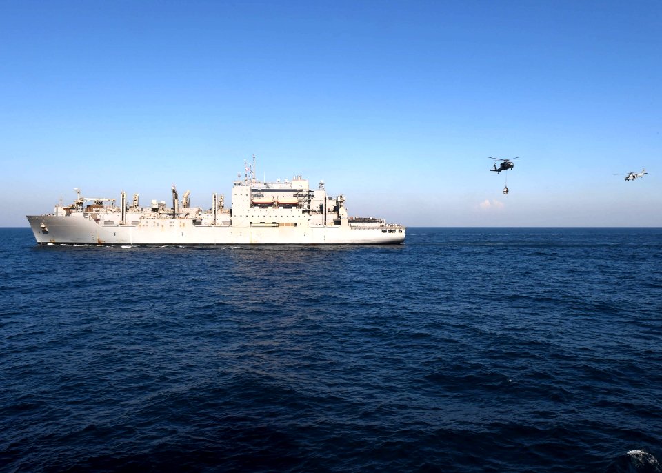 USS Comstock (LSD 45) 141009-N-ZK869-057 (15338587320)