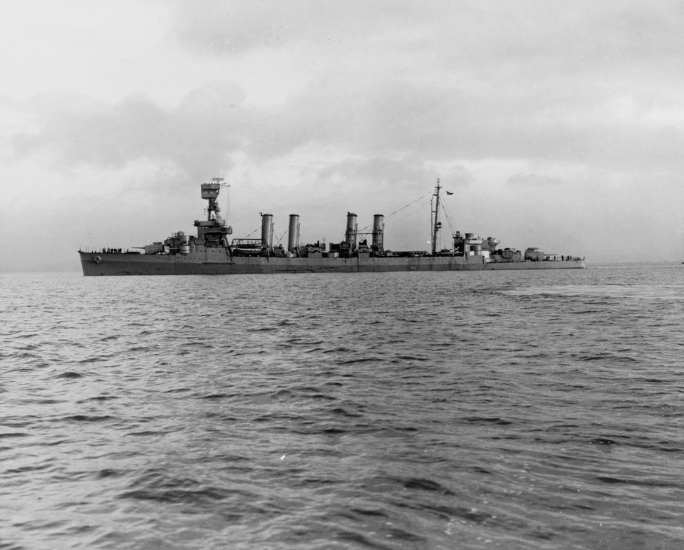 USS Concord (CL-10) - 19-N-28439
