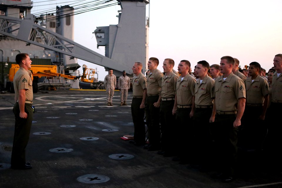 USS Comstock 140930-M-RR352-263 (15417219642)
