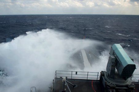 USS Comstock in heavy seas 150201-N-CU914-037