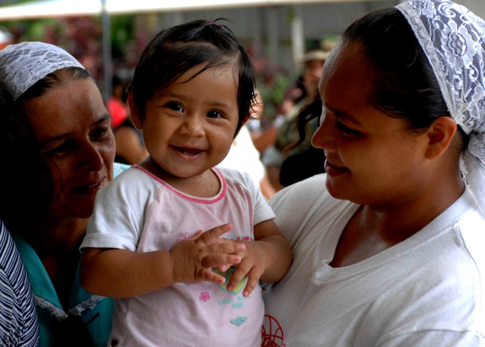 US Navy 070628-N-0194K-292 At the Puerto Barrios Hospital, patients wait to be seen by military doctors and medical personnel assigned to Military Sealift Command hospital ship USNS Comfort (T-AH 20)