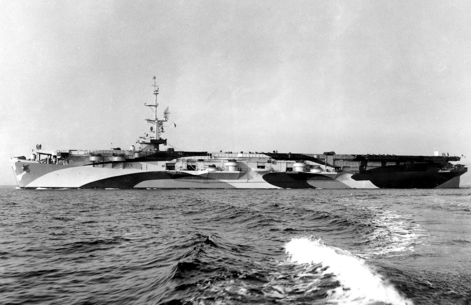 USS Commencement Bay (CVE-105) c1944