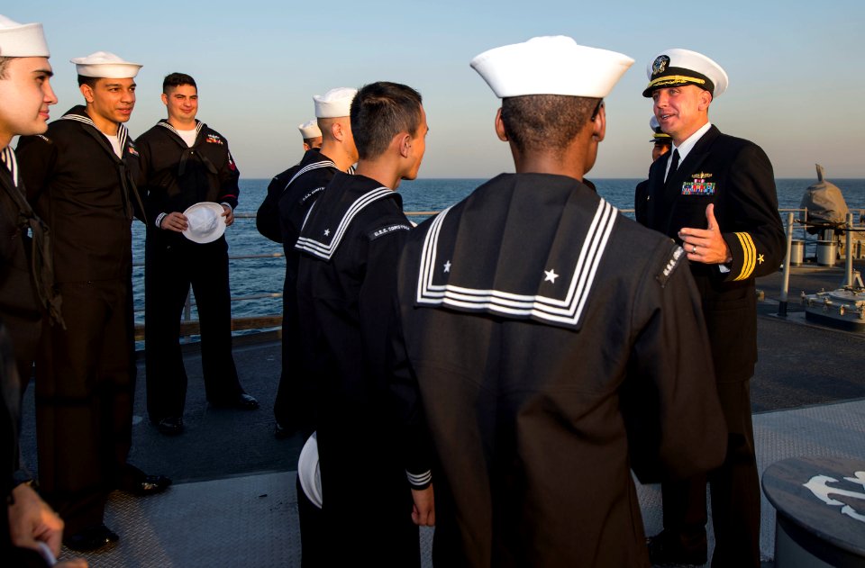 USS Comstock (LSD 45) 140924-N-CU914-033 (15189685030)