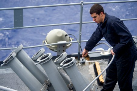 USS Comstock washdown 150210-N-CU914-068