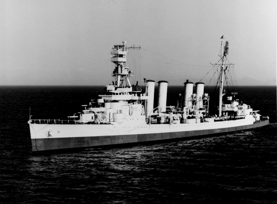 USS Concord (CL-10) off the Panama Canal Zone on 14 March 1944 (19-N-62694)