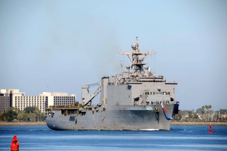 USS Comstock returns to home port 150225-N-DH124-098
