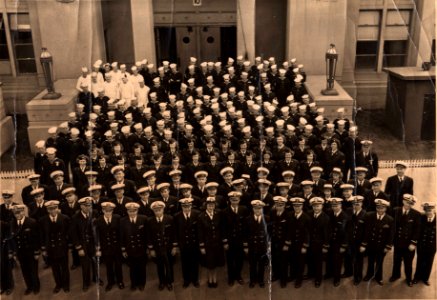 USS CONCORD CL-10 1940'S CREW PHOTO
