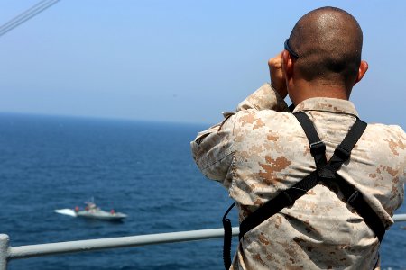 USS Comstock (LSD 45) 140915-M-RR352-090 (15325625472)