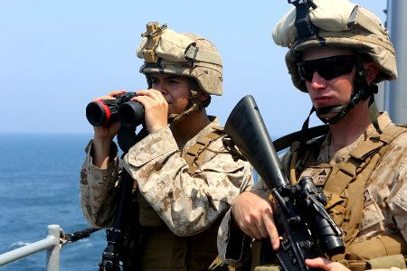 USS Comstock (LSD 45) 140915-M-RR352-053 (15325946995)