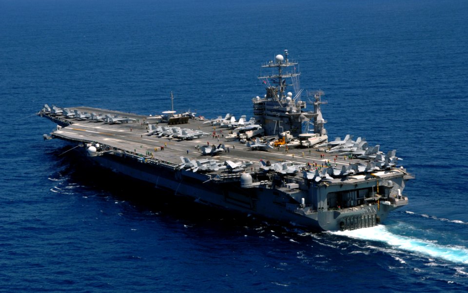 US Navy 070706-N-0535P-064 Nimitz-class aircraft carrier USS Harry S. Truman (CVN 75) transits through the Atlantic Ocean