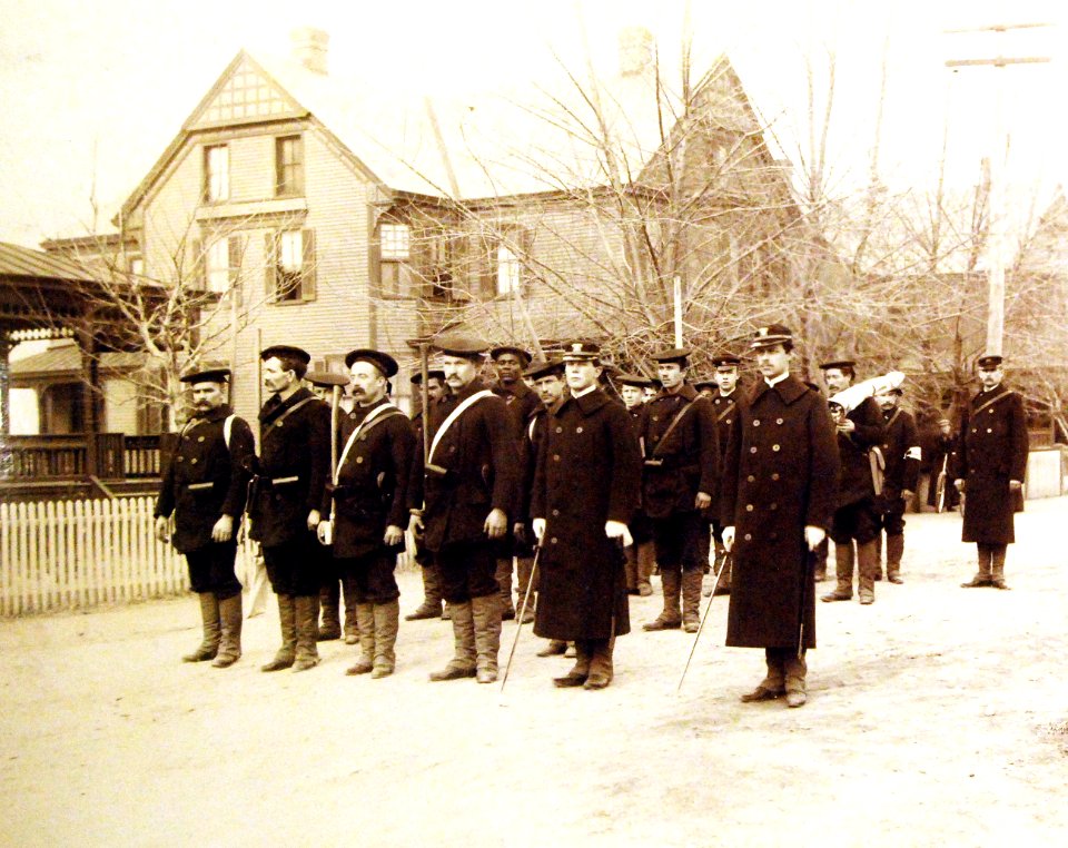 USS Columbia (C-12), crewmen listed as “Pioneers” (25070778243)