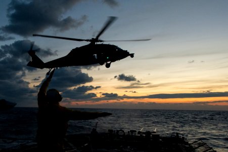 USS Cole operations 141211-N-IY142-490