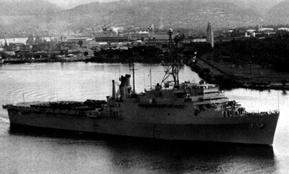 USS Cleveland (LPD-7) at Pearl Harbor, Hawaii (USA), in 1967