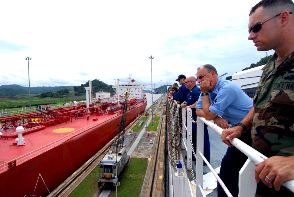 US Navy 070710-N-8704K-044 Sailors view the Panama Canal from aboard Military Sealift Command hospital ship USNS Comfort (T-AH 20)