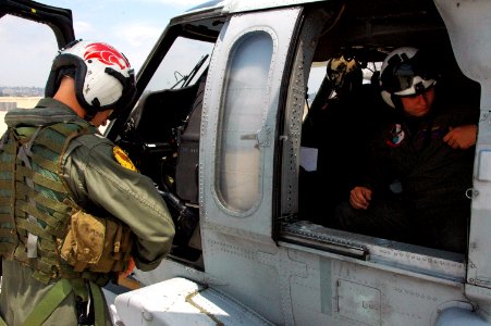 US Navy 070710-N-1328S-002 Pilots and aircrew personnel assigned to the
