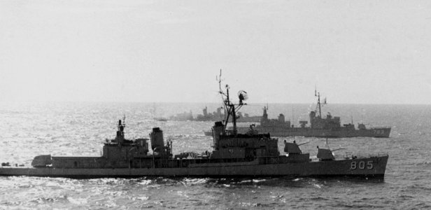 USS Chevalier (DD-805) and USS Gurke (DD-783) underway in the Pacific Ocean on 6 November 1966 (NH 97411)