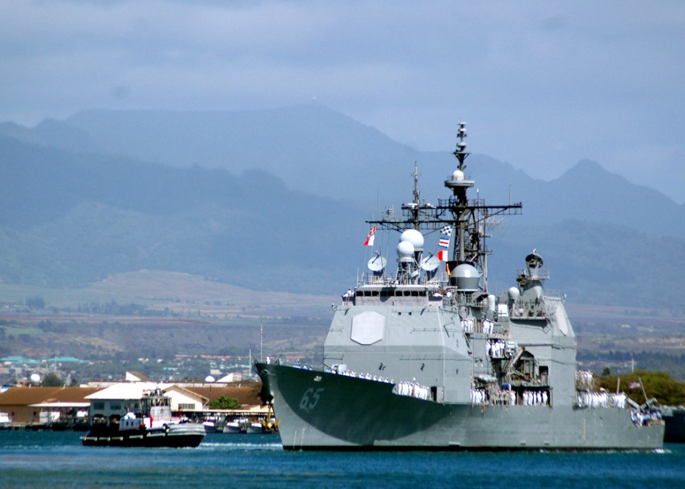 USS Chosin (CG 65) deploys April 2007