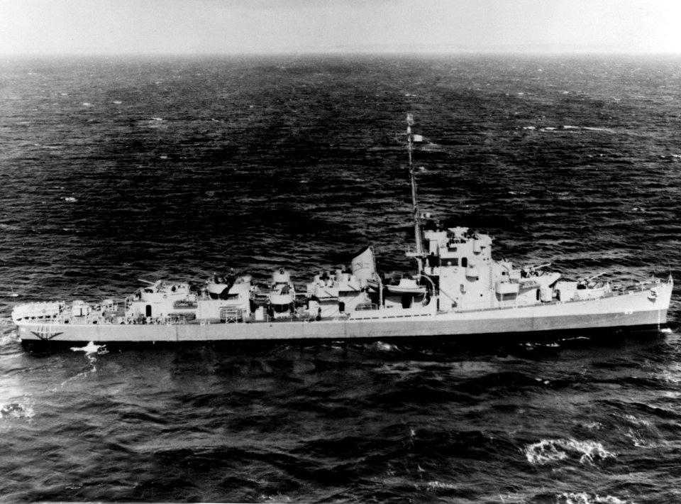 USS Charles R. Greer (DE-23) underway in Puget Sound on 5 April 1945 (NH 81341)